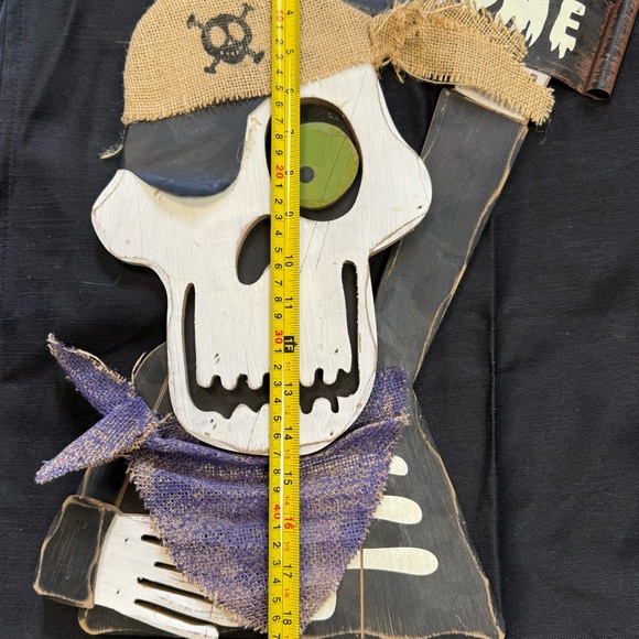 Halloween Decor - Picture 3 of 6